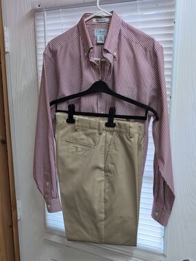 L.L.Bean (15.5) Burgundy Stripe Shirt with Khaki Pants(34x30)